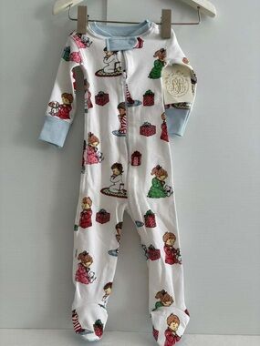 The Beaufort Bonnet Company Knox’s Night Night Footed Pajamas | size 0-3 months